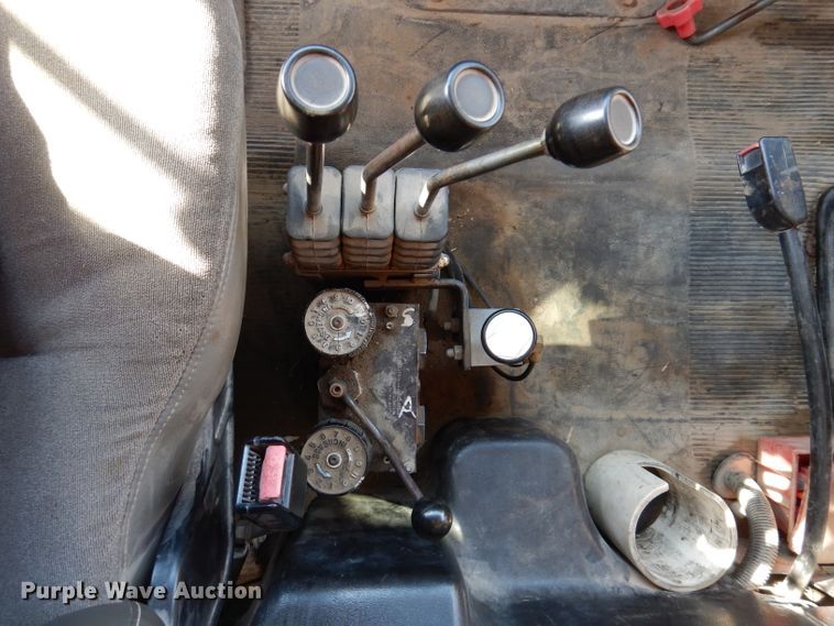 image for item JK9520 2000 International 4900  dump truck