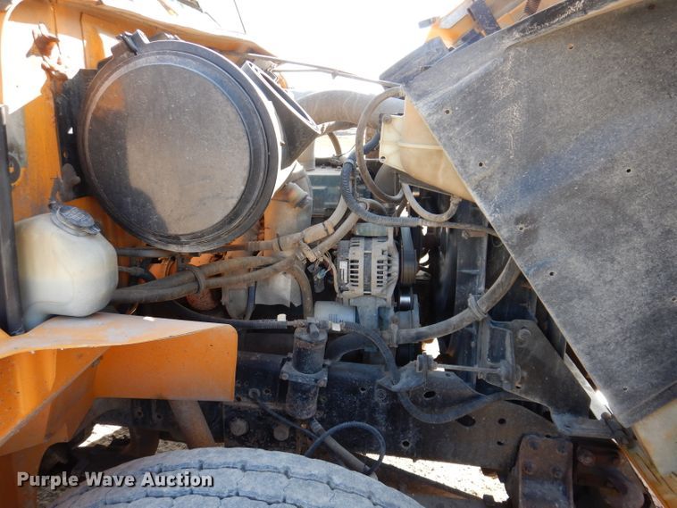 image for item JK9520 2000 International 4900  dump truck