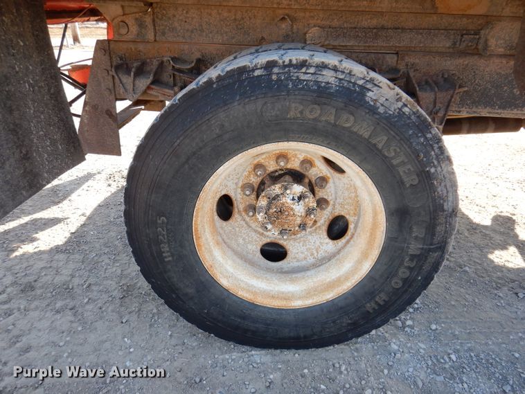 image for item JK9520 2000 International 4900  dump truck