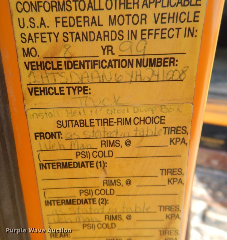 image for item JK9520 2000 International 4900  dump truck