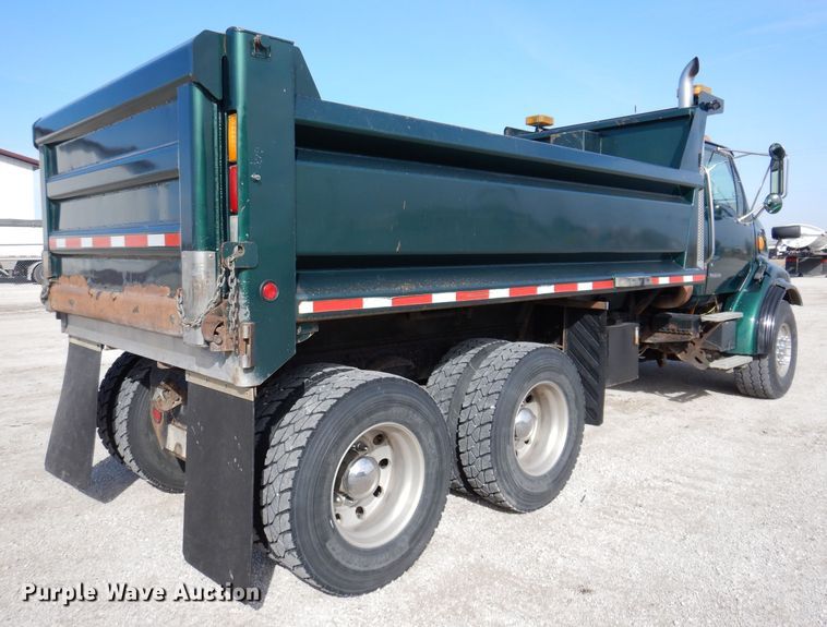 image for item JK9544 2001 Sterling LT9500 dump truck