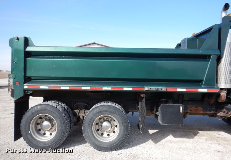 image for item JK9544 2001 Sterling LT9500 dump truck