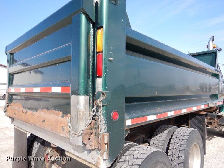 image for item JK9544 2001 Sterling LT9500 dump truck