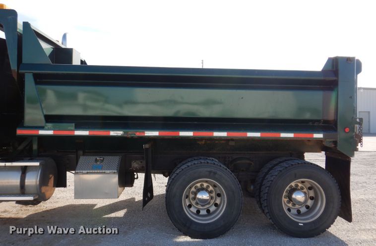 image for item JK9544 2001 Sterling LT9500 dump truck