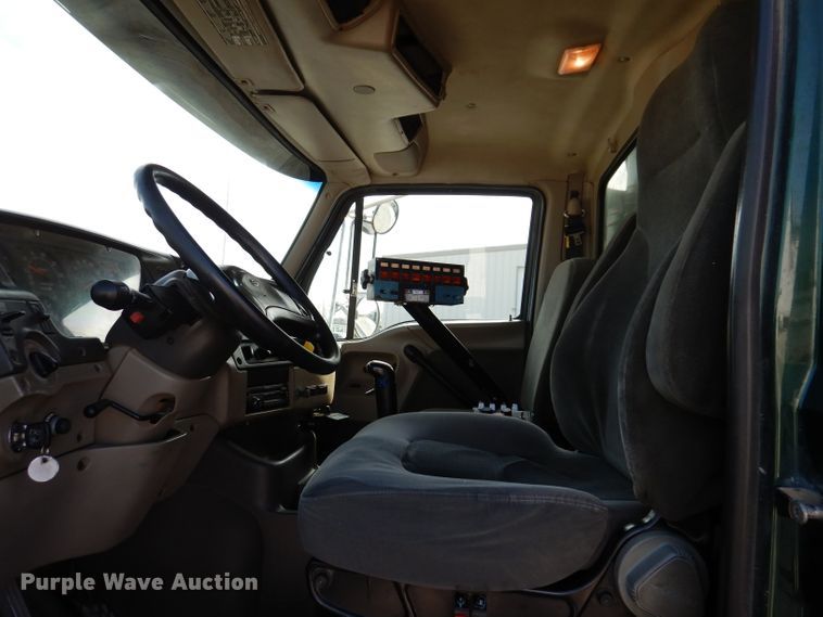 image for item JK9544 2001 Sterling LT9500 dump truck