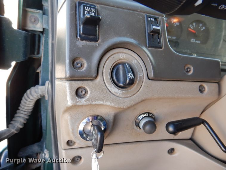 image for item JK9544 2001 Sterling LT9500 dump truck