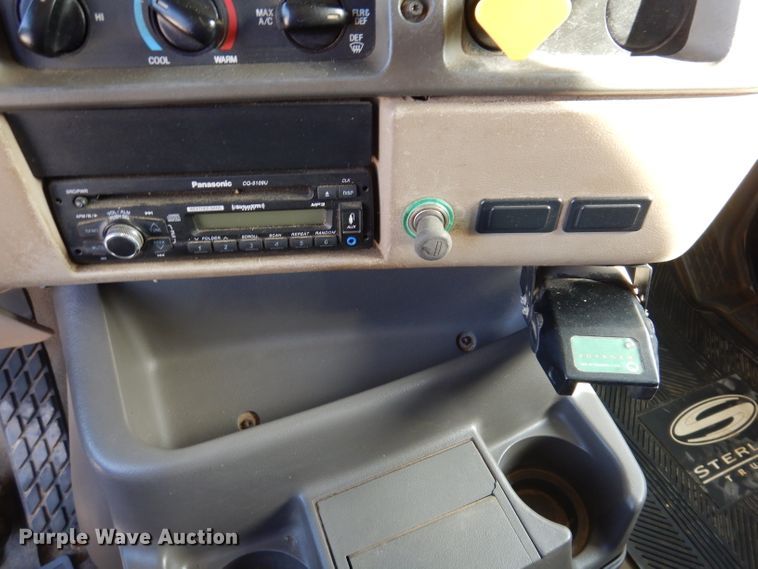 image for item JK9544 2001 Sterling LT9500 dump truck