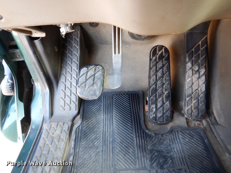 image for item JK9544 2001 Sterling LT9500 dump truck