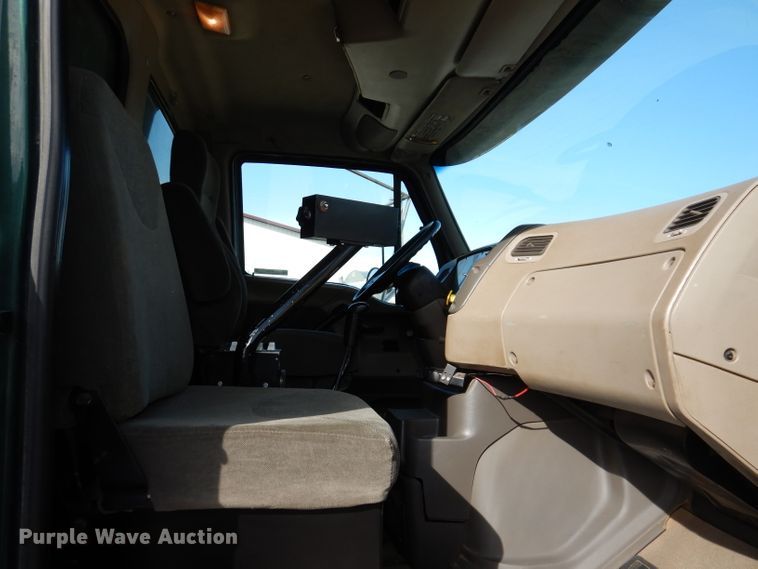 image for item JK9544 2001 Sterling LT9500 dump truck