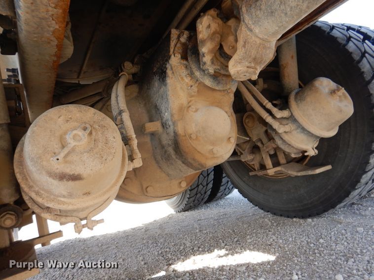 image for item JK9544 2001 Sterling LT9500 dump truck