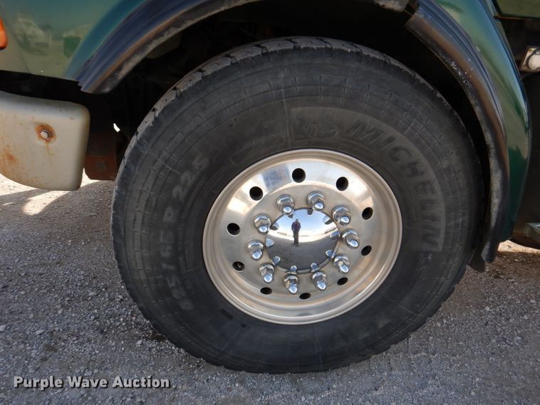 image for item JK9544 2001 Sterling LT9500 dump truck