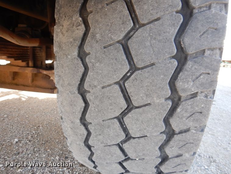 image for item JK9544 2001 Sterling LT9500 dump truck