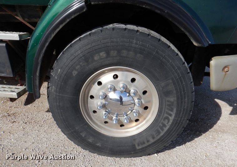 image for item JK9544 2001 Sterling LT9500 dump truck