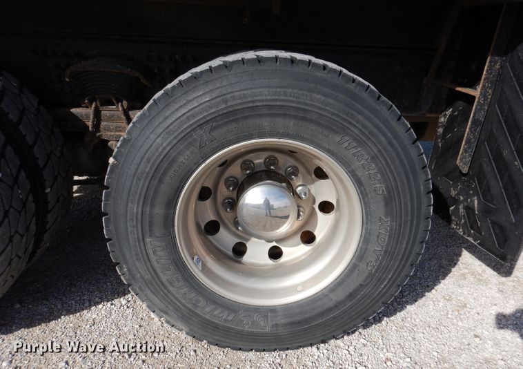 image for item JK9544 2001 Sterling LT9500 dump truck