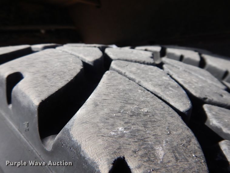 image for item JK9544 2001 Sterling LT9500 dump truck