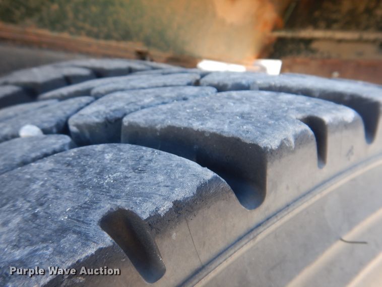 image for item JK9544 2001 Sterling LT9500 dump truck