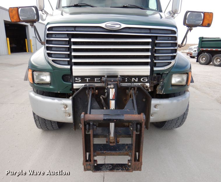 image for item JK9545 2001 Sterling LT9500  dump truck