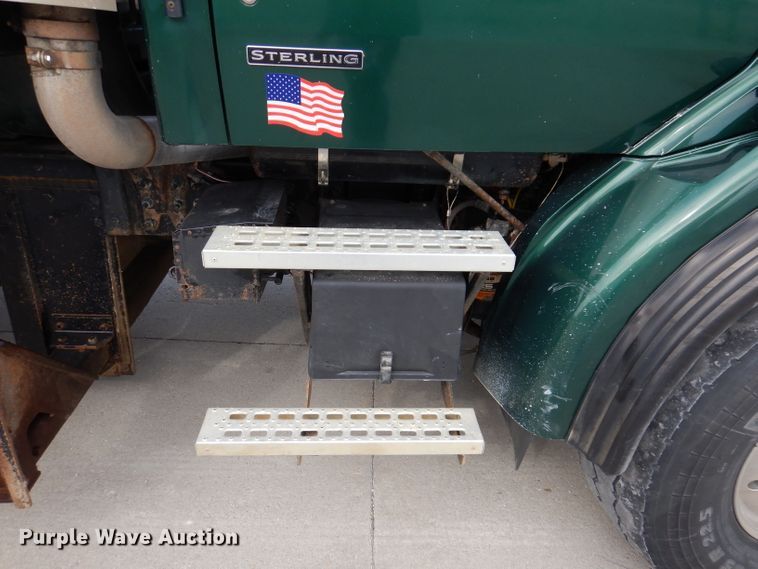 image for item JK9545 2001 Sterling LT9500  dump truck