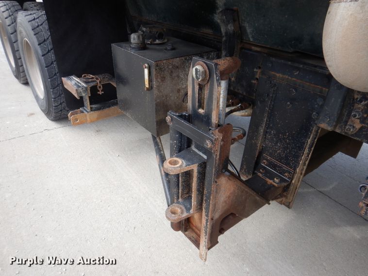 image for item JK9545 2001 Sterling LT9500  dump truck