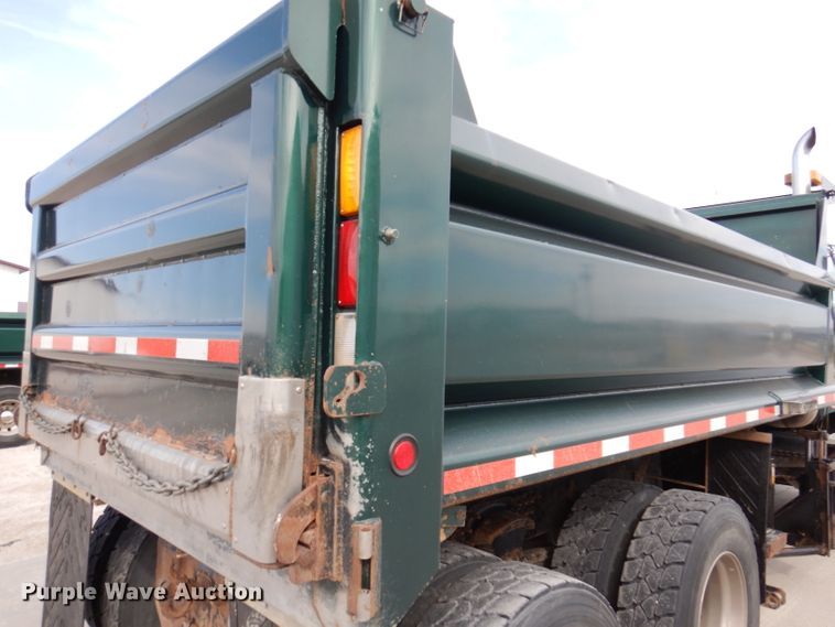 image for item JK9545 2001 Sterling LT9500  dump truck