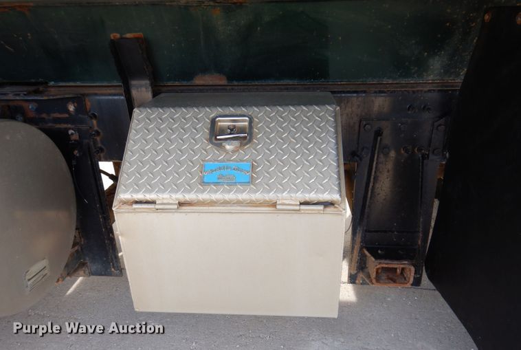 image for item JK9545 2001 Sterling LT9500  dump truck