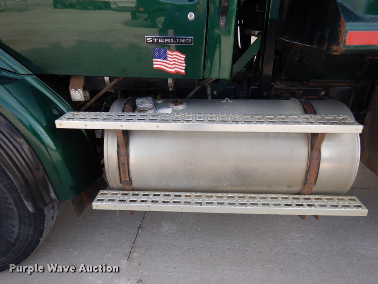 image for item JK9545 2001 Sterling LT9500  dump truck