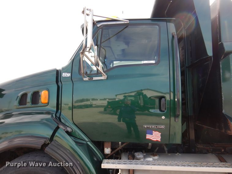 image for item JK9545 2001 Sterling LT9500  dump truck