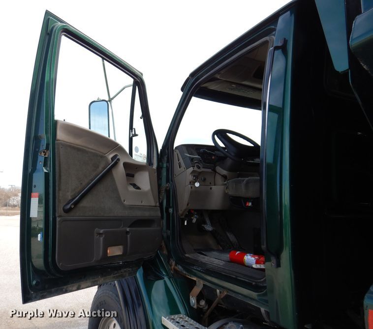 image for item JK9545 2001 Sterling LT9500  dump truck