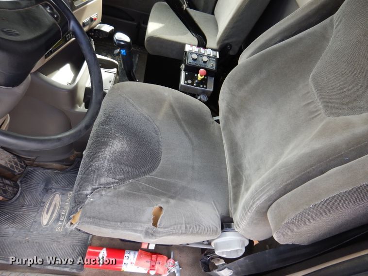 image for item JK9545 2001 Sterling LT9500  dump truck