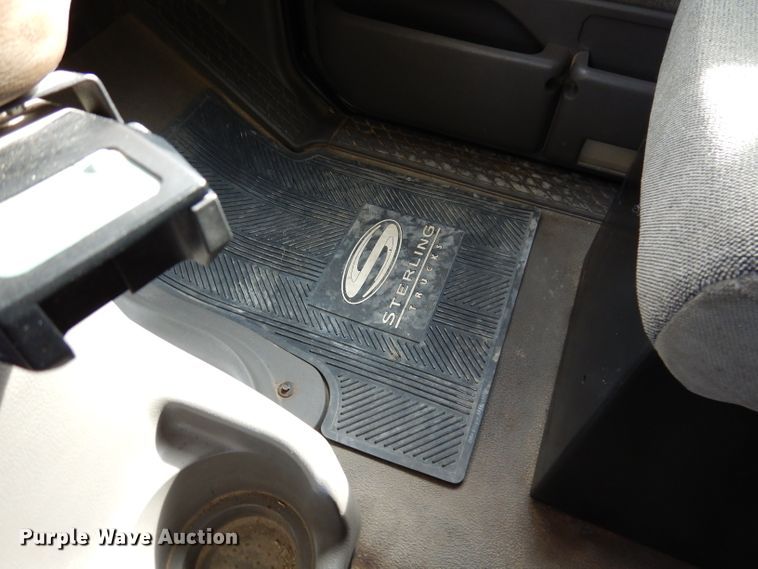 image for item JK9545 2001 Sterling LT9500  dump truck