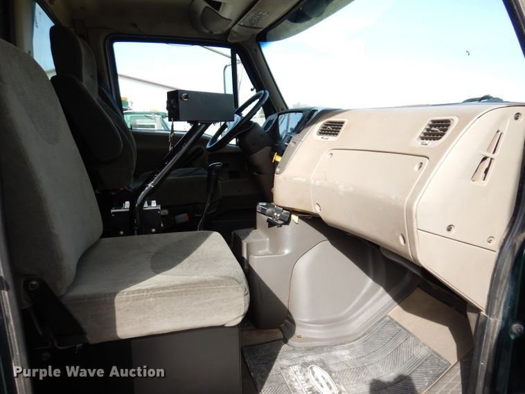 image for item JK9545 2001 Sterling LT9500  dump truck