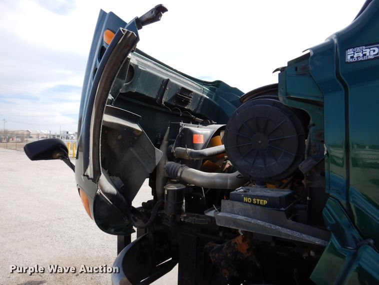 image for item JK9545 2001 Sterling LT9500  dump truck