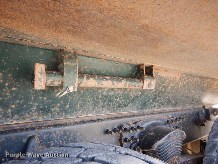 image for item JK9545 2001 Sterling LT9500  dump truck