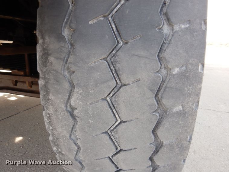 image for item JK9545 2001 Sterling LT9500  dump truck