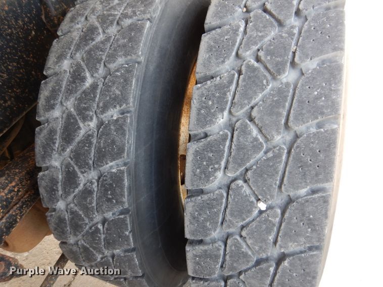 image for item JK9545 2001 Sterling LT9500  dump truck