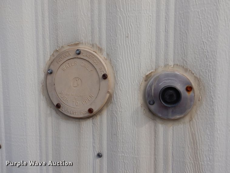 image for item JK9546 1997 Action Mobile Industries 830  jobsite trailer