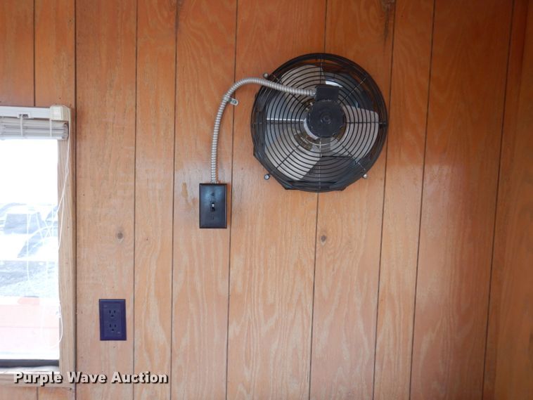 image for item JK9546 1997 Action Mobile Industries 830  jobsite trailer