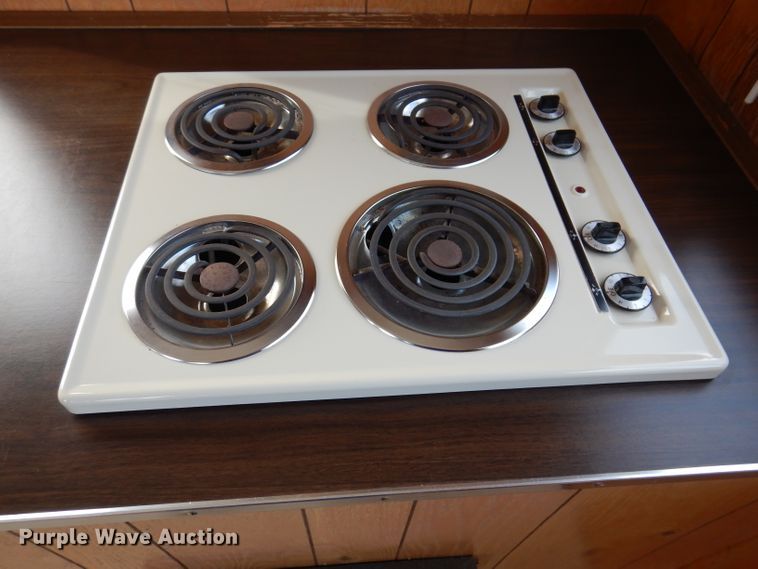 image for item JK9546 1997 Action Mobile Industries 830  jobsite trailer