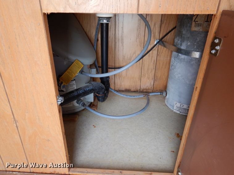 image for item JK9546 1997 Action Mobile Industries 830  jobsite trailer