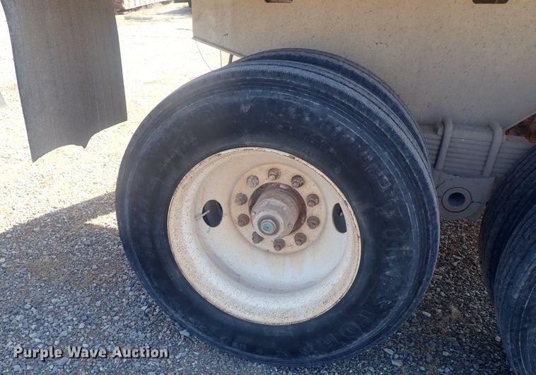 image for item JO9648 2001 Midland  end dump trailer