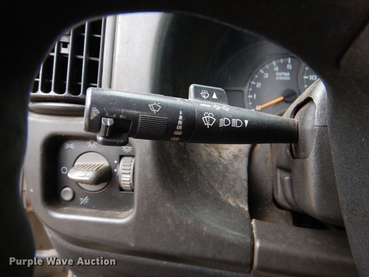 image for item JS9602 2009 GMC C5500  utility / service truck