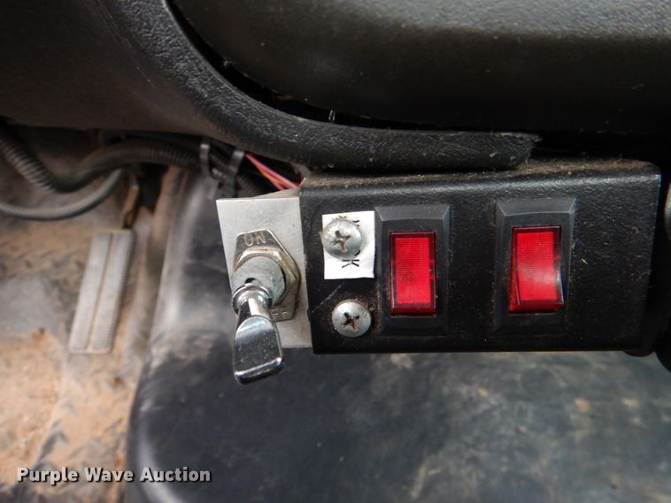 image for item JS9602 2009 GMC C5500  utility / service truck