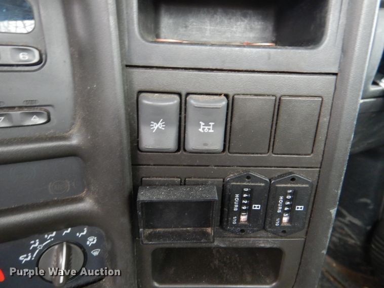 image for item JS9602 2009 GMC C5500  utility / service truck