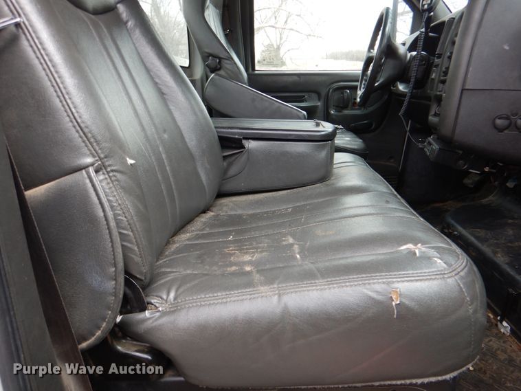 image for item JS9602 2009 GMC C5500  utility / service truck