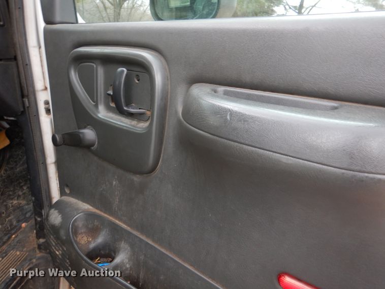 image for item JS9602 2009 GMC C5500  utility / service truck