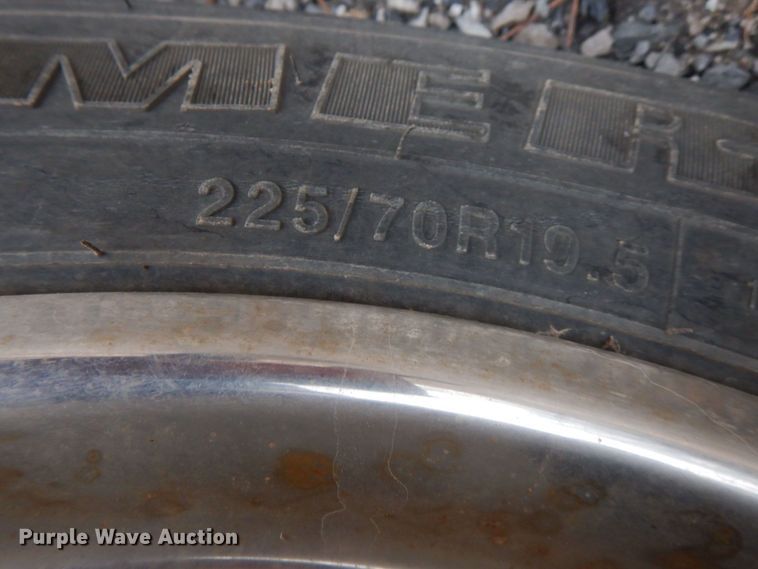 image for item JS9602 2009 GMC C5500  utility / service truck