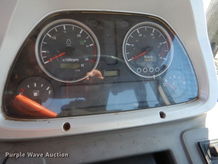 image for item JS9616 Mahindra mForce 105P  MFWD tractor