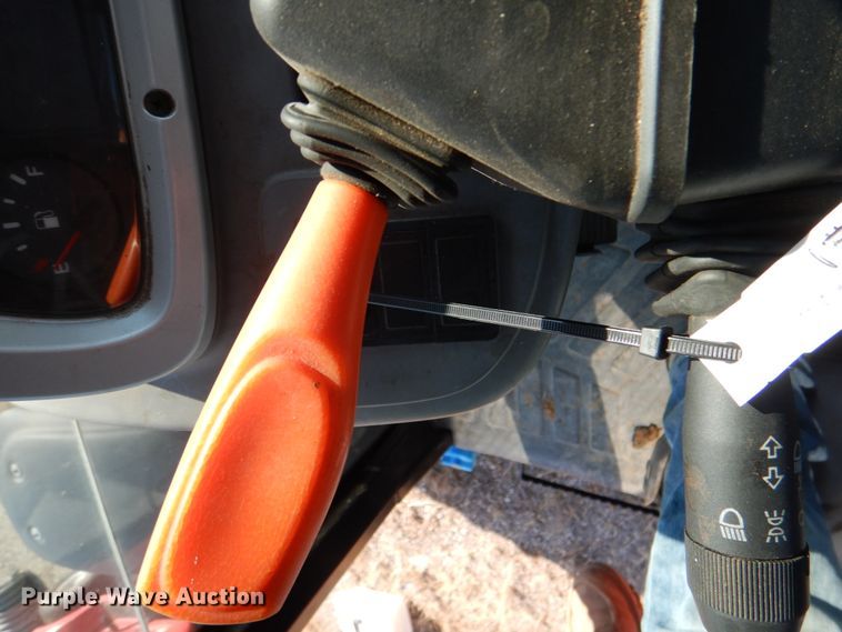 image for item JS9616 Mahindra mForce 105P  MFWD tractor