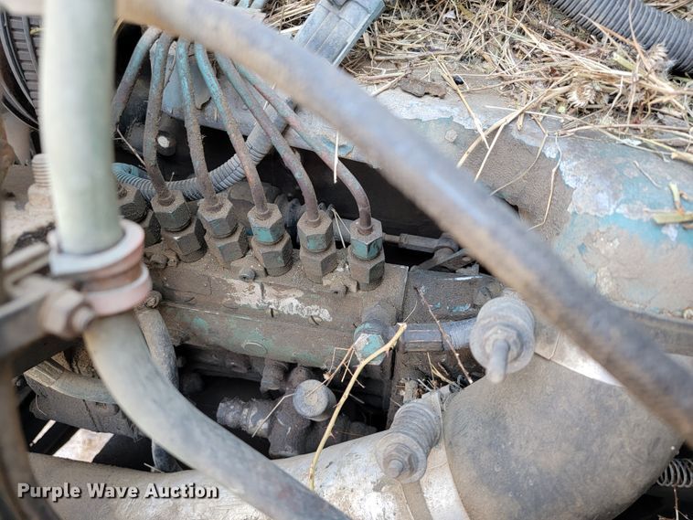 image for item JS9629 1992 International 4700  dump truck