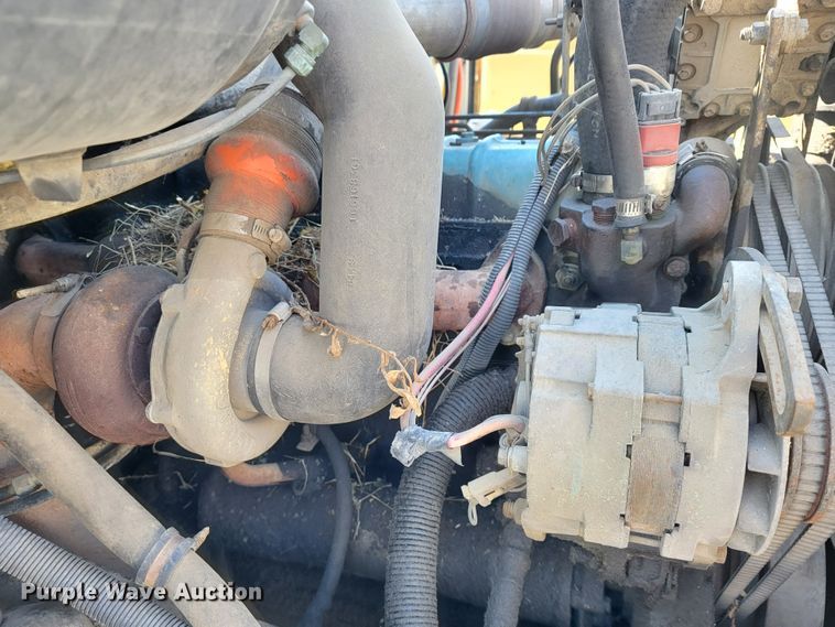 image for item JS9629 1992 International 4700  dump truck